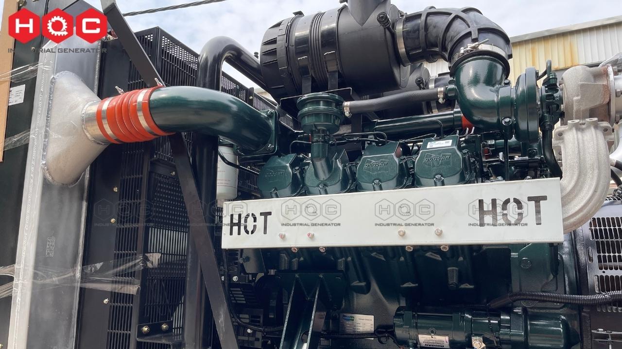 Máy phát điện Doosan 680 kVA